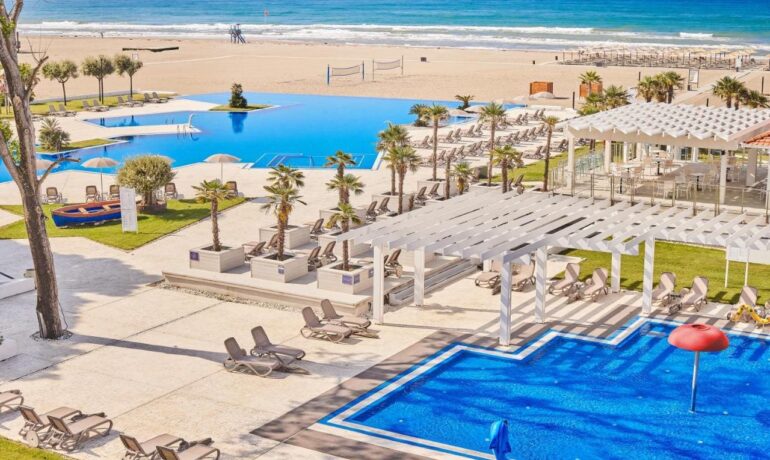 Arie Chel Hyda & Platinum Tours 2025 Passover Program in Montenegro